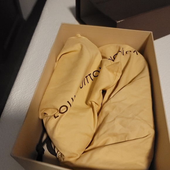 Louis Vuitton flats - Picture 2 of 10